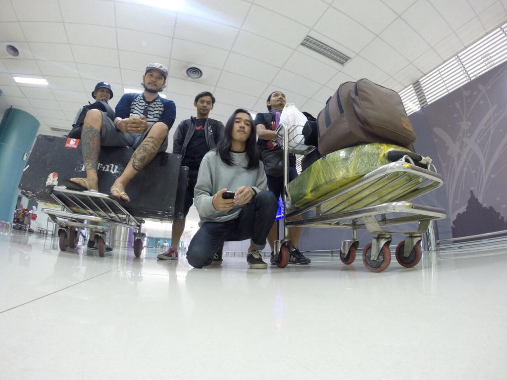 Parau666's tweet photo. Touchdown Jakarta, sampai jumpa di Ancol beberapa jam lagi http://t.co/FEpX3zhWdV