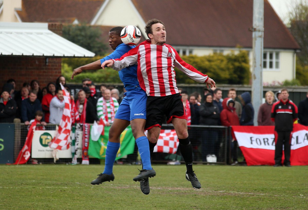 JoelRyanPhoto's tweet photo. #Headers @barkingfc 4 @Real_ClaptonFC 2 #GordonBrasted Memorial @ClaptonUltras @ClaptonFootball  @Scaffold_Dan http://t.co/OKw6VOnOrz