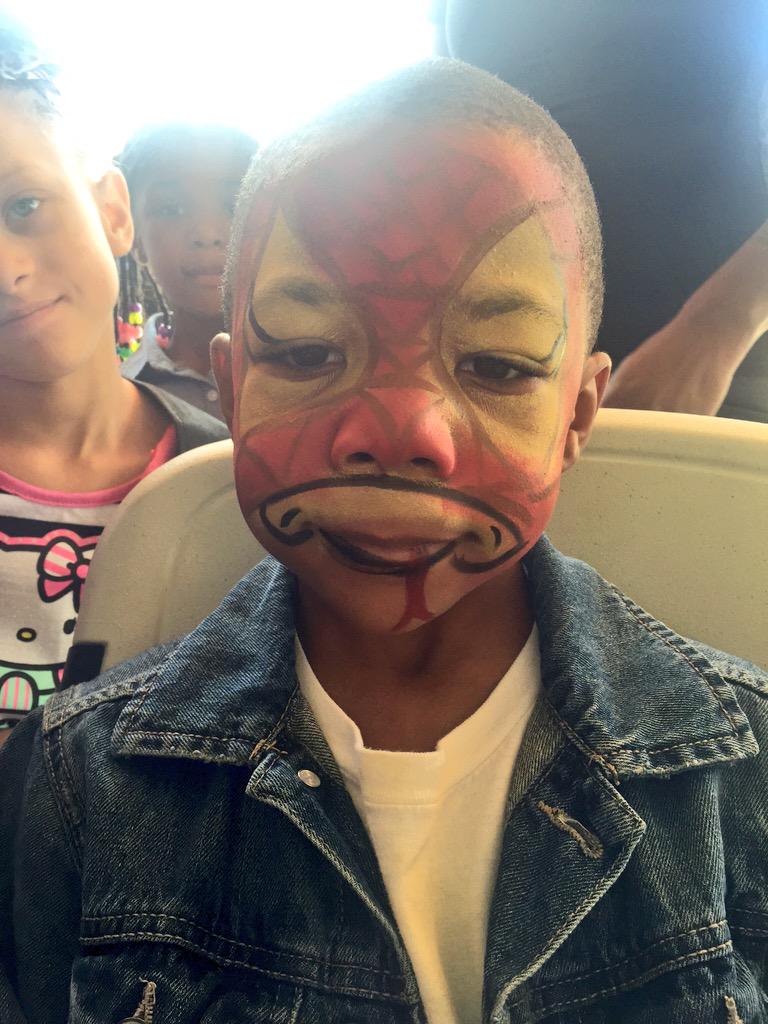 _facePAINTA's tweet photo. Had a ball @ #CongressHeightsDay! Face painted @GatewayDC all day! #savepaperpaintaface http://t.co/tQ1WmWxggq