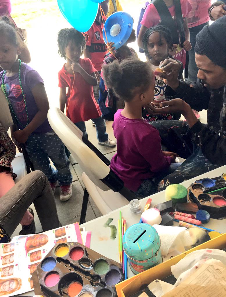 _facePAINTA's tweet photo. Had a ball @ #CongressHeightsDay! Face painted @GatewayDC all day! #savepaperpaintaface http://t.co/Ma7rU1jFpD