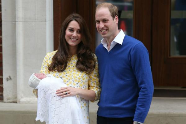 CAPRICHO's tweet photo. É uma menina! Nasce segundo filho de Kate Middleton e príncipe William
http://t.co/eOnE2cPg7b http://t.co/ozHJnhnRjz