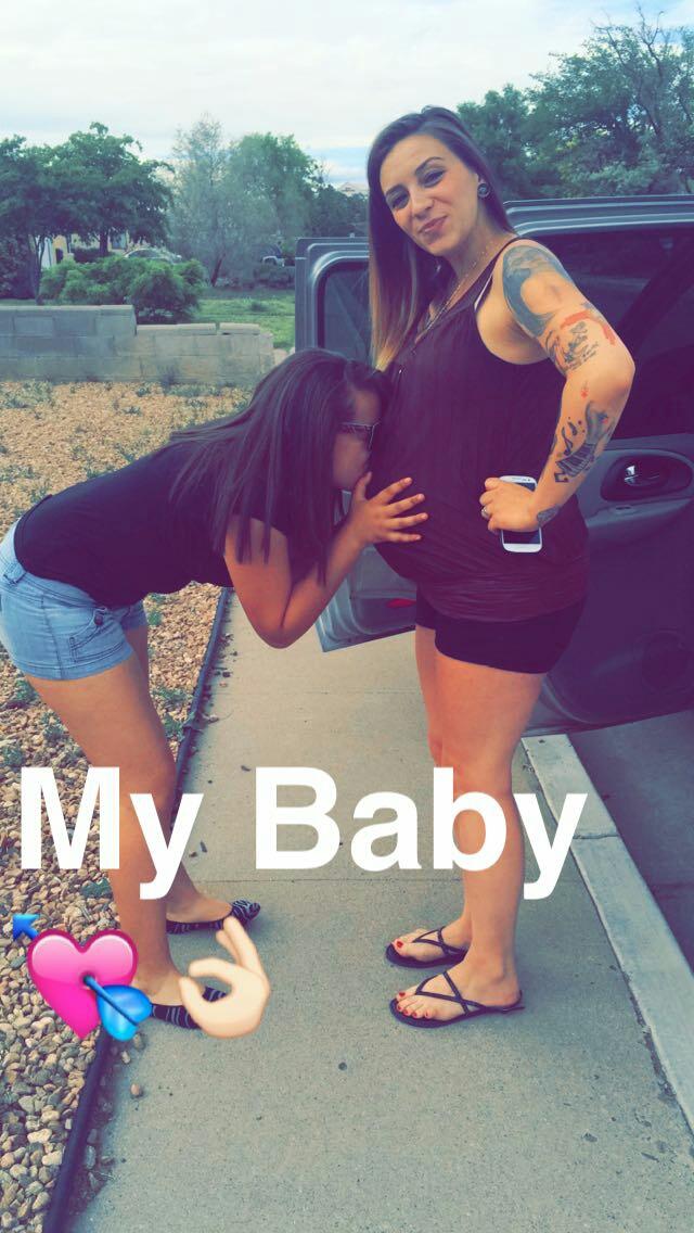 sureal3700's tweet photo. Any Day Now Arabella 👑🎀💋💘👣💁👧  @bikerboo23 @MICuncutclic http://t.co/yOGrdRluMc