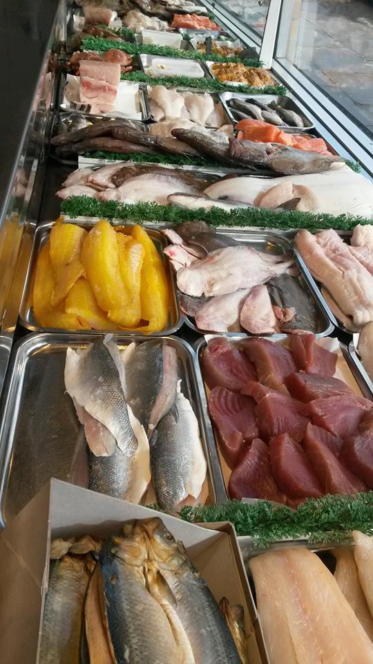 shrig48's tweet photo. thanks to  our new skipper terry dawes who brought us in some cracking fish today ,turbot john dory dover soles http://t.co/pmvWxsnlad