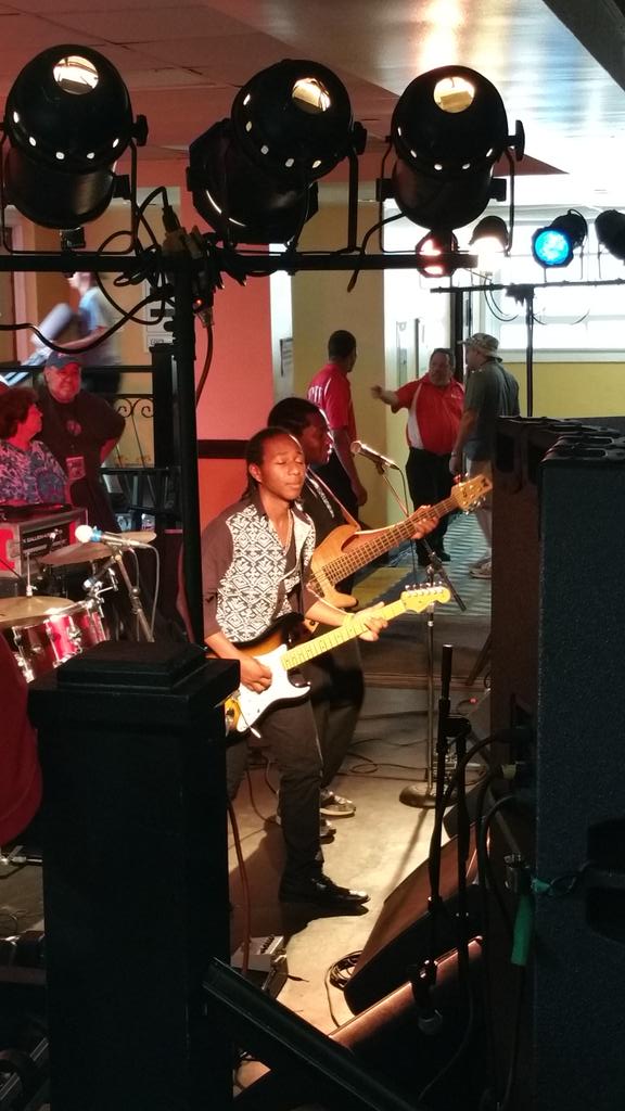 radiocraigkopp's tweet photo. The future of blues. The Peterson Brothers at Heatwave #THW15 http://t.co/WZE49lI4Y5