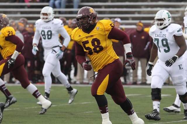 _Steeler_Nation's tweet photo. 6th round: LT Walton, DT | 6th Round: Anthony Chickillo, DE | 7th Round: Gerod Holliman, S http://t.co/CiHprE9Yh2
