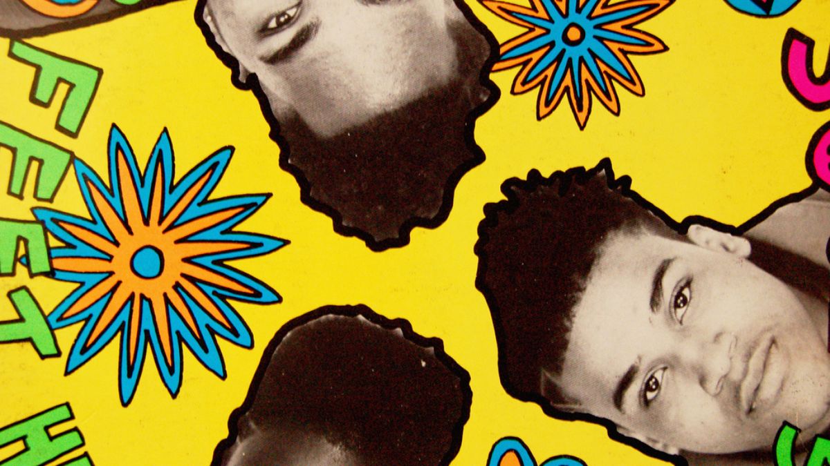 verge's tweet photo. De La Soul raises over $600,000 on Kickstarter for first new album in a decade http://t.co/Fs1EbdMG6s http://t.co/x3FO9hDABC