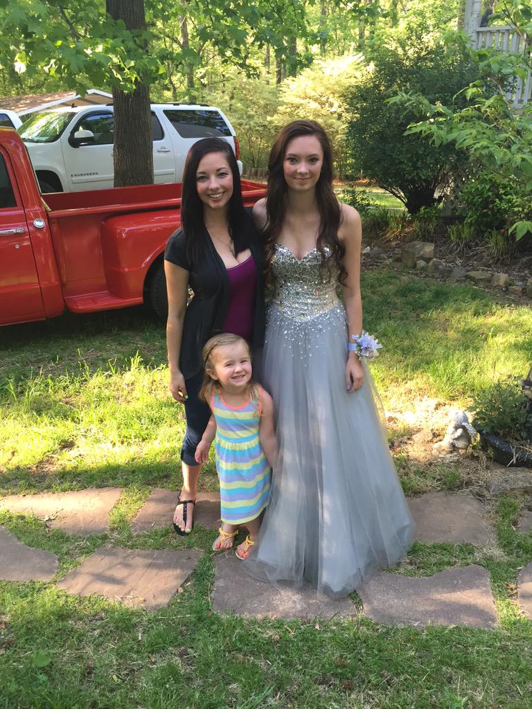 carson_ayee's tweet photo. I wouldn't have changed a thing about today! 💜 the girls looked beautiful and the men were sharp! be safe &amp; have fun! http://t.co/5gbalYcBlv