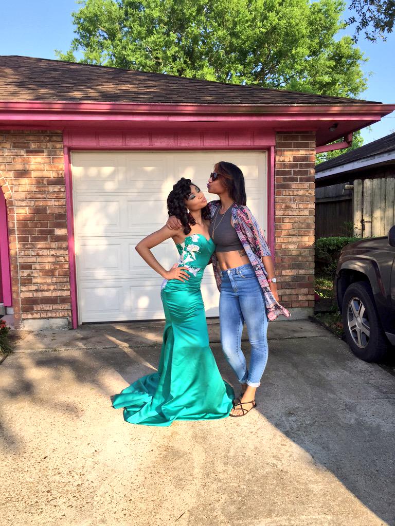 dawnnodemi's tweet image. I love you little girl ! #babysis #firstprom #allgrownup #esjprom2k15 😘😘 @DEJforshort_