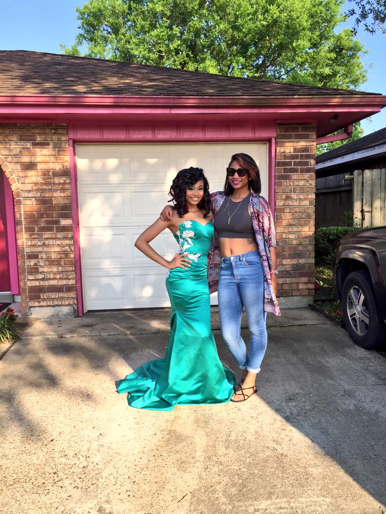 dawnnodemi's tweet image. I love you little girl ! #babysis #firstprom #allgrownup #esjprom2k15 😘😘 @DEJforshort_