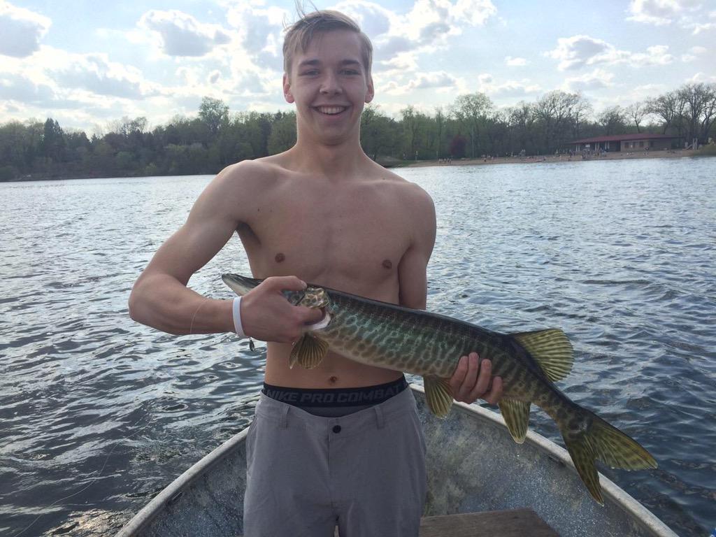 Kyle_Dahlstrom's tweet photo. What makes @MarkyT34 happier? He is a fish at heart. #HappyMark #WhereHaveYourFingersBeen http://t.co/4bqKDAv1gk
