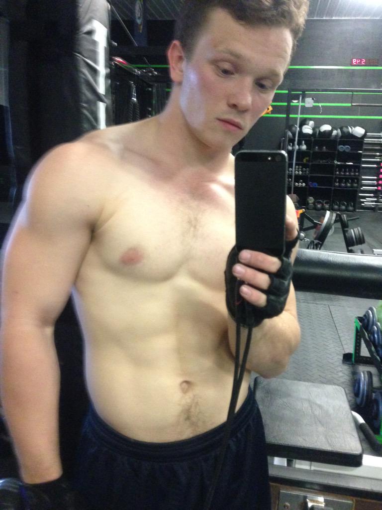 NickyGHeifner's tweet photo. #progress #ArmDay http://t.co/n9M9ZhQqkp