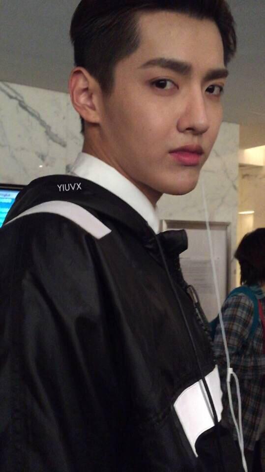 beexdreamer's tweet photo. 150502 WuYifan at HongKong lntl Airport transit
Credit: YIUVX

😭😭😭😭😭 http://t.co/pftJynCssw