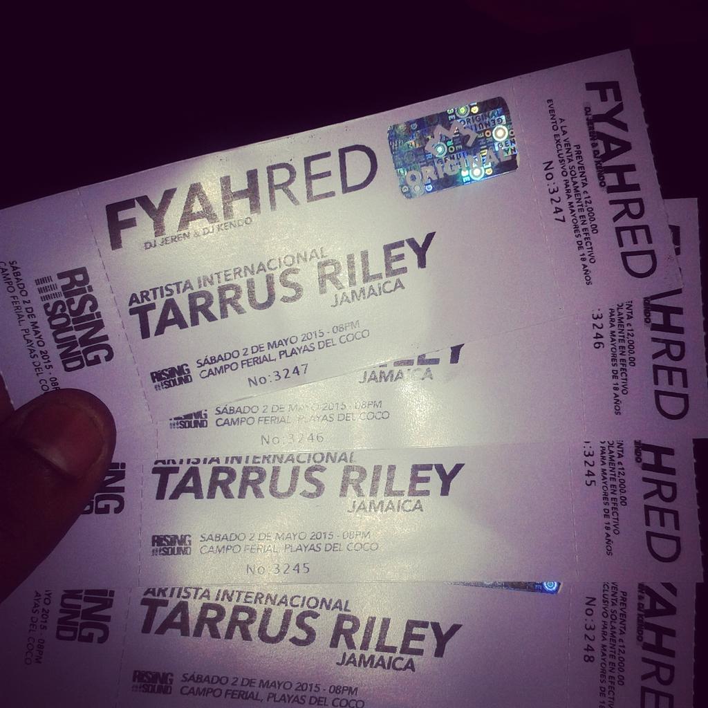 AlejoBa19's tweet photo. #SouljahzFamily we ready!! #COCORED @tarrusrileyja @Dj_Jeren  @dj_kendo http://t.co/k5z3oezqdS