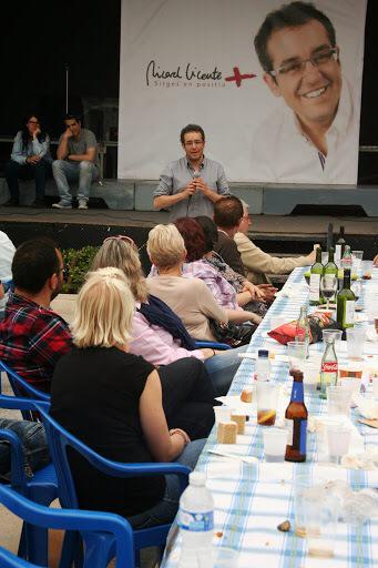 rosell_nuria's tweet photo. Un centenar de persones a la festa socialista del primer de maig amb Ricard Vicente@PSCSitges@ricardva@ElRetiroSitges http://t.co/bT28vZPbDG