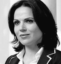 OUATcompetition's tweet photo. Who will save Emma from her darkness? #OnceUponATime

RT for Killian Jones
Fav for Regina Mills http://t.co/LMt3YdBigb