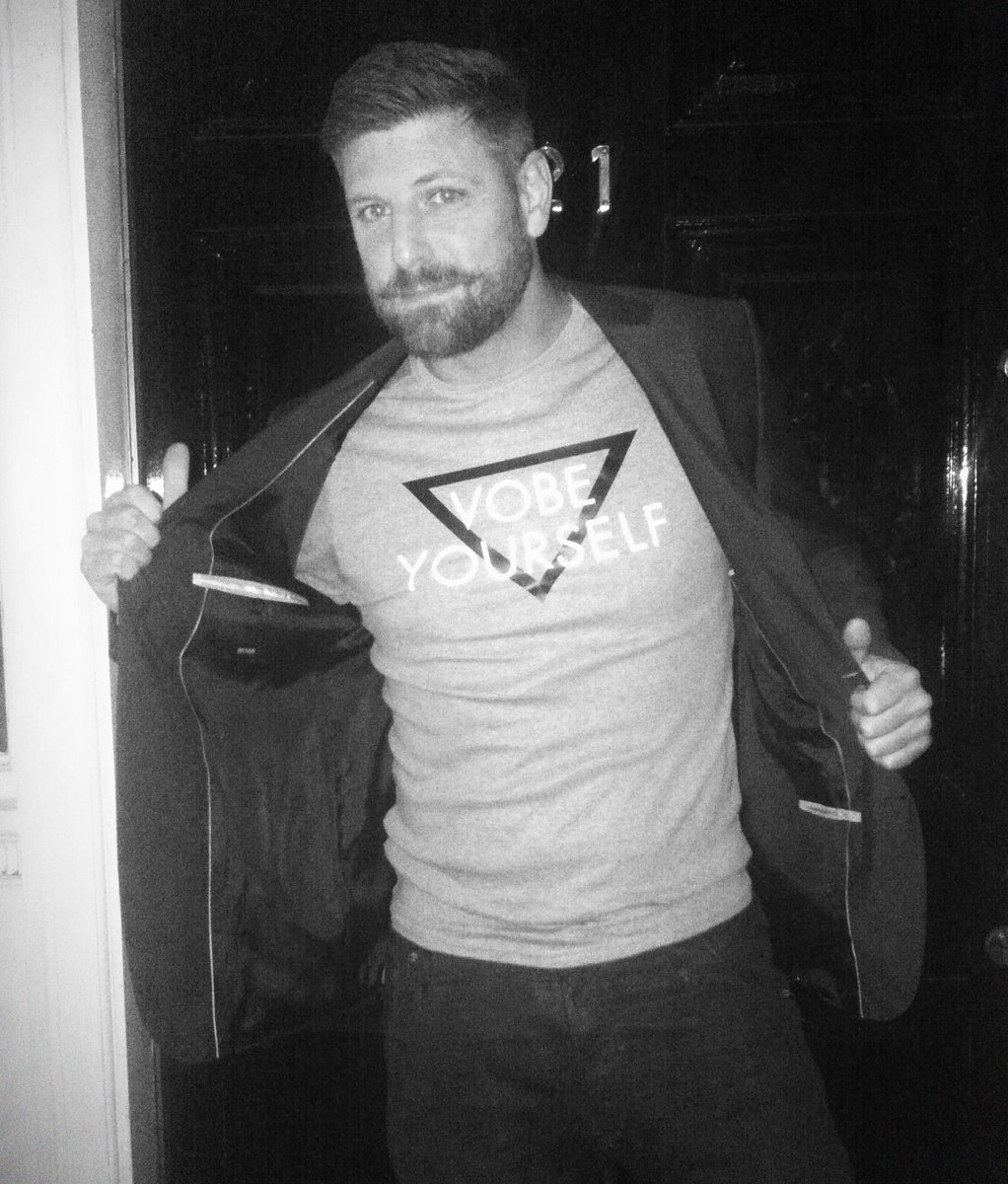 VobeMedia's tweet photo. DJ KosmetiQ promoting our Vobe Yourself campaign at Nude Noir!
#vobeyourself #vobelifetsyle http://t.co/zrNLOycDIx