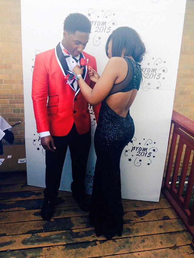 TheRealDawnnnn's tweet image. #RCProm2k15 #Laylay&amp;amp;Deshon 💁🏽😘👠🔥 @PromPics ... #Snapped