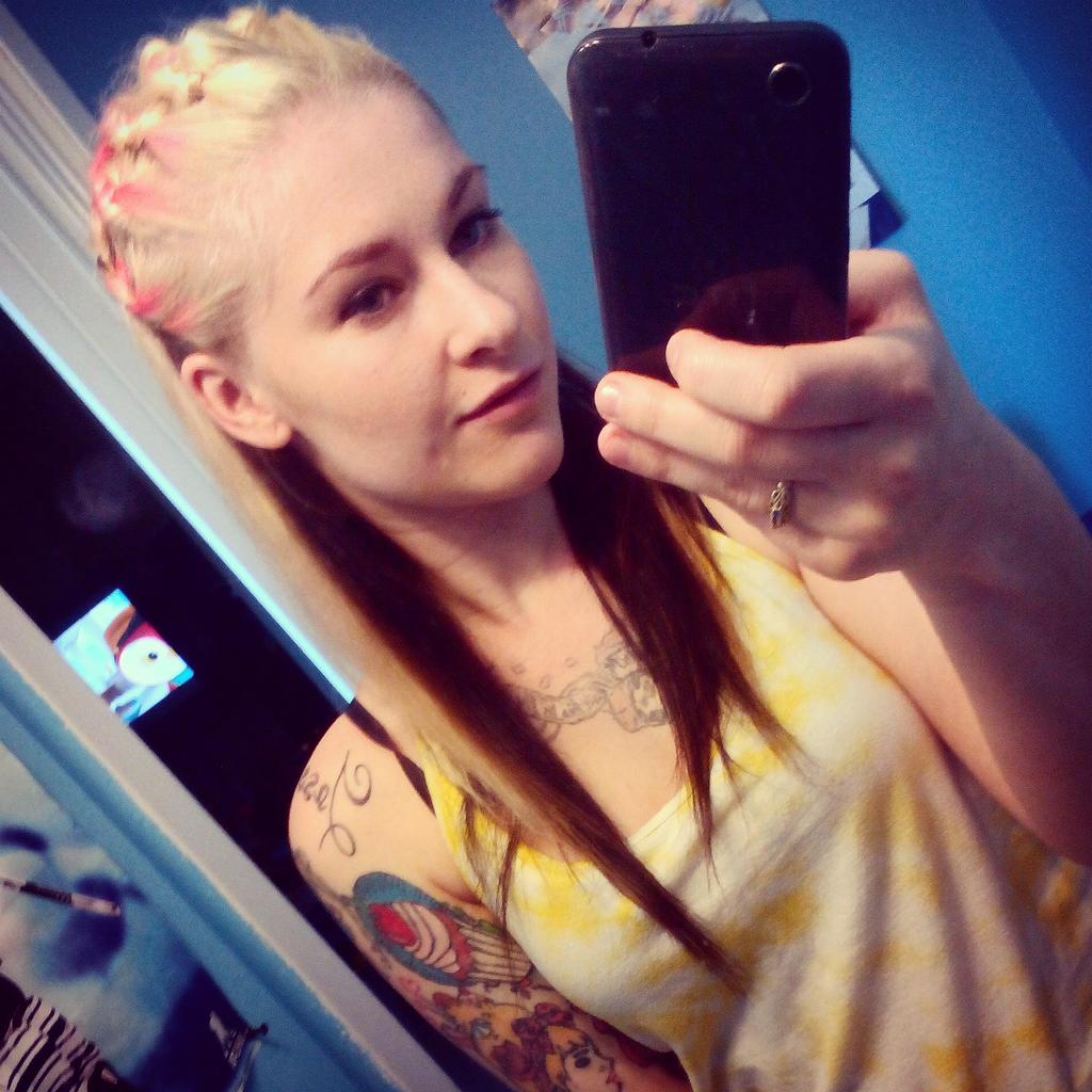 Riff raff has the slickest braids today's <a href="/JODYHiGHROLLER/">RiFF RAFF / DALE DAN TONY / JODY HiGHROLLER</a>  is todays hair inspiration 😍
