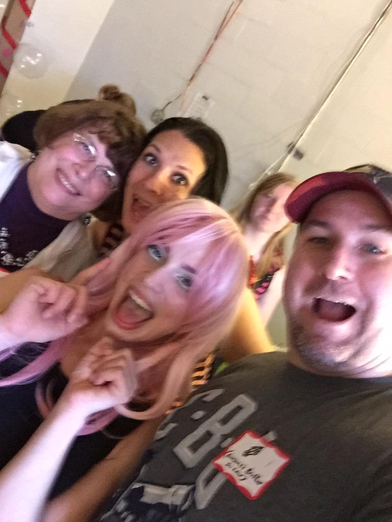 piratejack's tweet image. #trulieawesomeshow #phonetime #pie