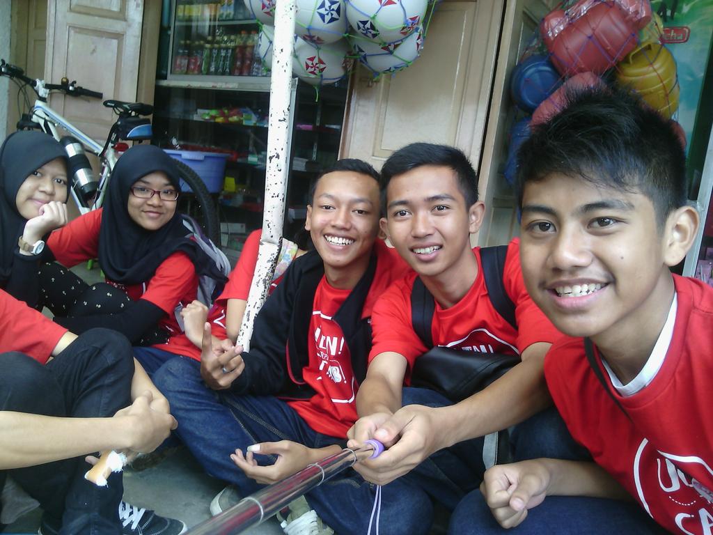 maulanarahmat07's tweet photo. Alay-alayan sebelum start , @BaiduIndonesia @UlinSasab_bdg @smkmvp #sasab http://t.co/eJAnJ3pVKZ