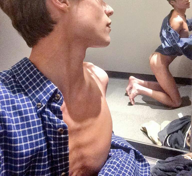 kloolas tweet picture