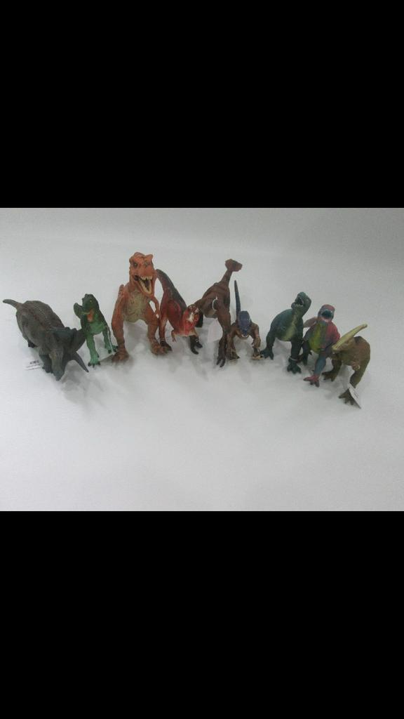 ConiSoza's tweet photo. Estudiando el chilesaurus @LenguajeViator http://t.co/nDIY5YDHDj
