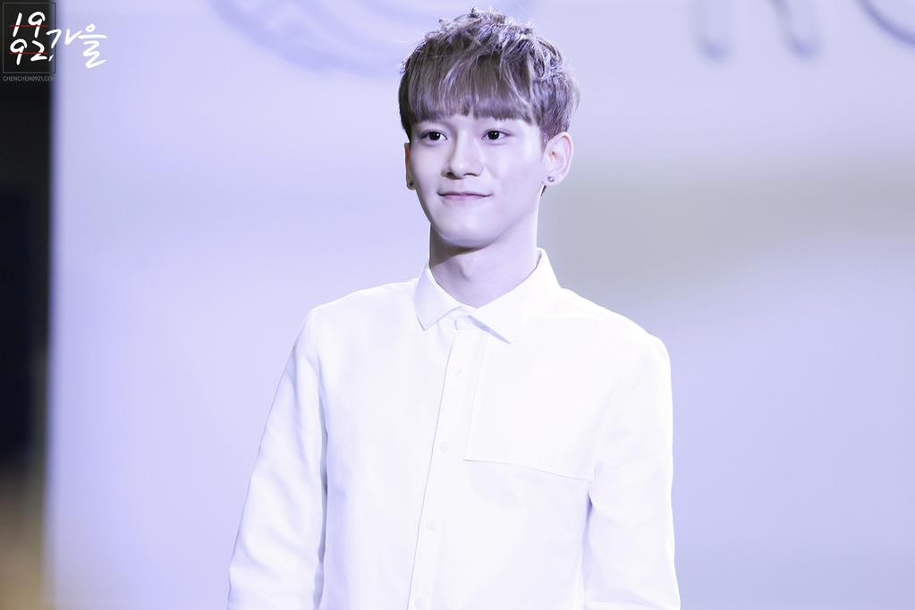 [HQ] 140716 EXO Chen in Fashion KODE (cr: 1992,가을)
farm9.staticflickr.com/8692/171632845…