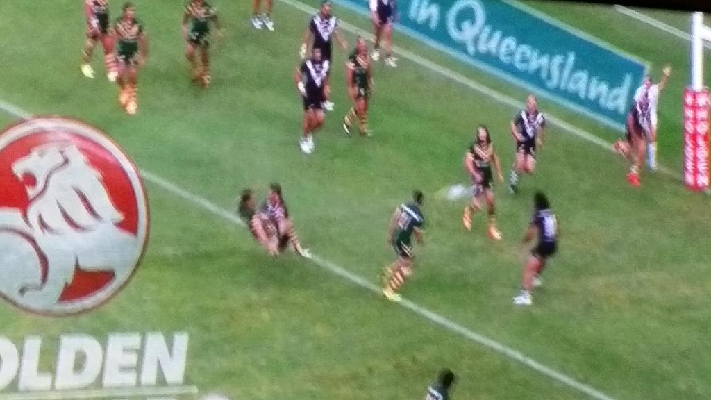 RugbeNZ's tweet image. #rooskiwis #ANZACTest to here #SMASHEMBRO