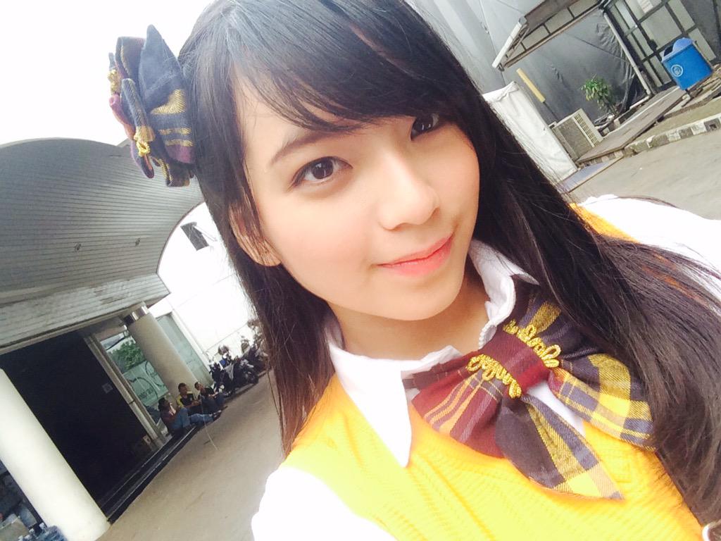 _shaniagracia31's tweet image. haloo! Makasihh yang udah dateng&amp;amp;nonton dahSyat pagi ini.. Gimana tadi penampilan kami? Heheh KinouYuriMottoSuki💜