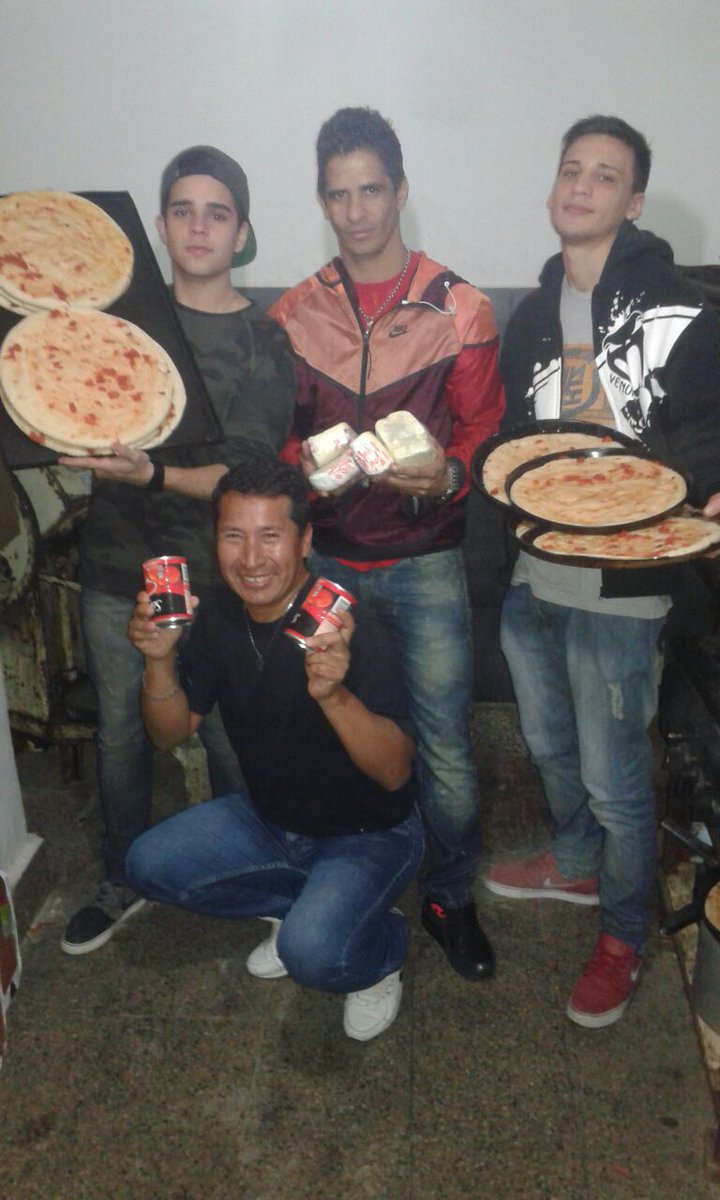 GrassoAlexis's tweet photo. #Previa #Pelea #wayweather Vs #Pacquiao http://t.co/OjavhW2UEY