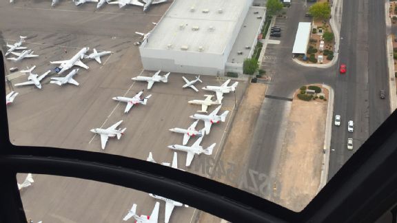 espn's tweet photo. If you were planning on landing your private jet in time for #MayPac, you missed your chance: http://t.co/AtdLTpZfKE http://t.co/Sd9O40fHqt