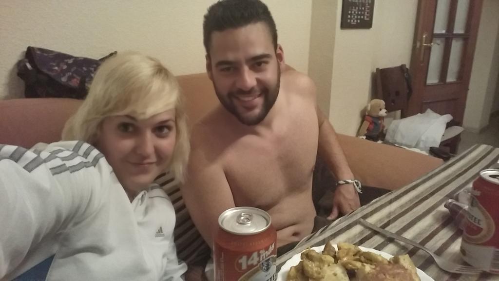 WEROONIKA's tweet photo. 😂😂😂😂 me mueroooo de la risa 😂😂😂😂😂 tomate una cervecita hermanita y unos pinchitos 😂😂😂😂 #QueCrack @Titopito_5 😂😂😂😂😂😂😂😂 http://t.co/099fid69r0