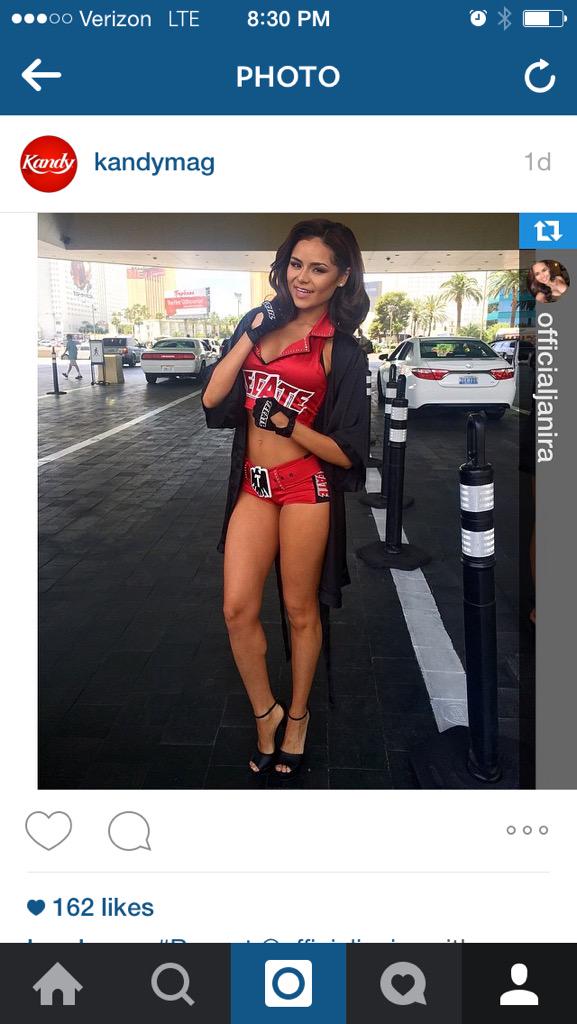 kandy_magazine's tweet image. Almost fight time. Who u got #kandy fans? Look for #kandygirl #janira in the ring #maypac #RingGirls