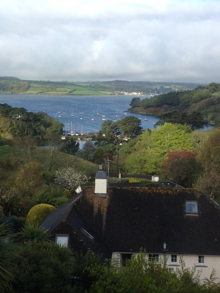 RoseberyHouse's tweet photo. Watching the weather change http://t.co/vwLQgC1iUT