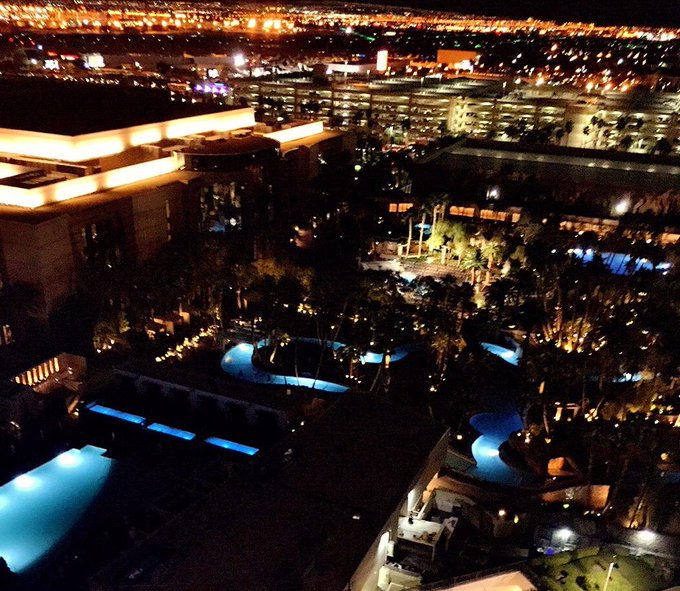 Watch Jane Doe's leaked NSFW photo on TwXstars