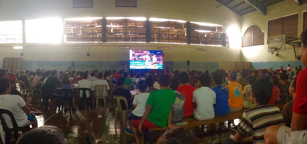 __biancamaria's tweet photo. Vista Real Classica community supports Pacquiao!!!!!!! LET'S GOOOOOOO!!!!!!!!!!!!! #PacquiaoMayweather #ForManny http://t.co/gEfj3GtHgA