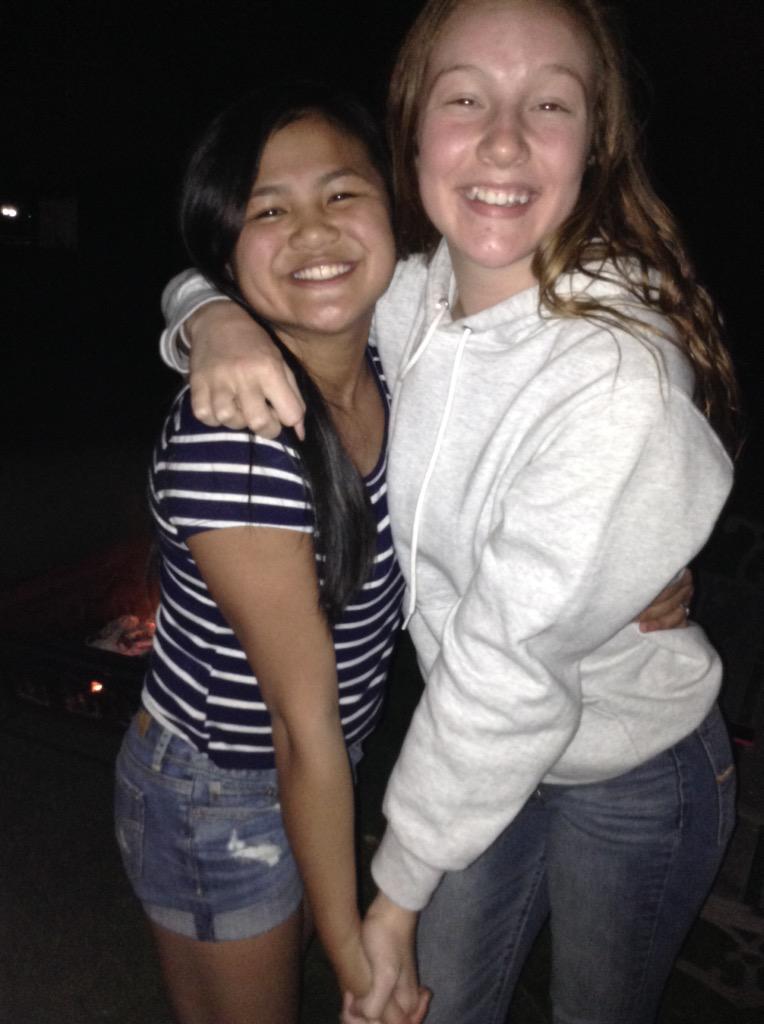 mhopp2001's tweet photo. gon be a great summer 💖 #nightslikethese #firstbonfire http://t.co/wf0oXn2qes
