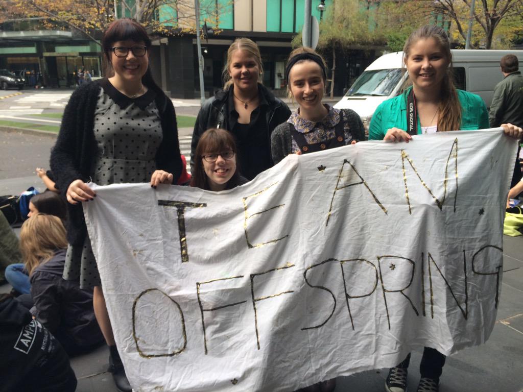 Offspringtvshow's tweet photo. #TEAMOFFSPRING at the @TVWEEKmag #tvweeklogies http://t.co/v2H5JXWBv4