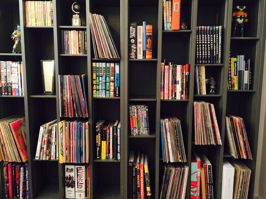 gerardway's tweet photo. @TommyTadeo http://t.co/gG0NaWdfAH