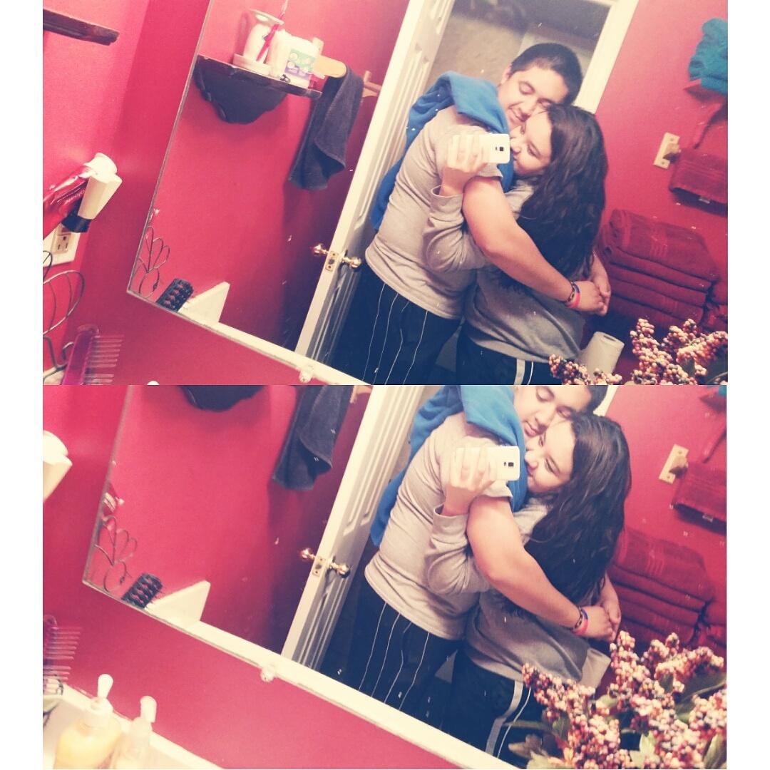 apri_miss's tweet photo. you mean the world to me ❤
&amp;nothing wont change that 💕 
thanks for putting up with me &amp; loving me for me 💘 @Gibby654 http://t.co/qp9j8PYti8
