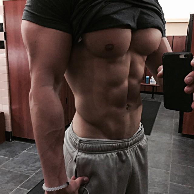 ToddJSaporito's tweet photo. #Tumblr: (#mystraightfriend @mystraightfriend) #itsToddS #ToddJSaporito #RealMen!! #Post2Twitter #inkedMen #tattoo … http://t.co/U5aKxuKeUV