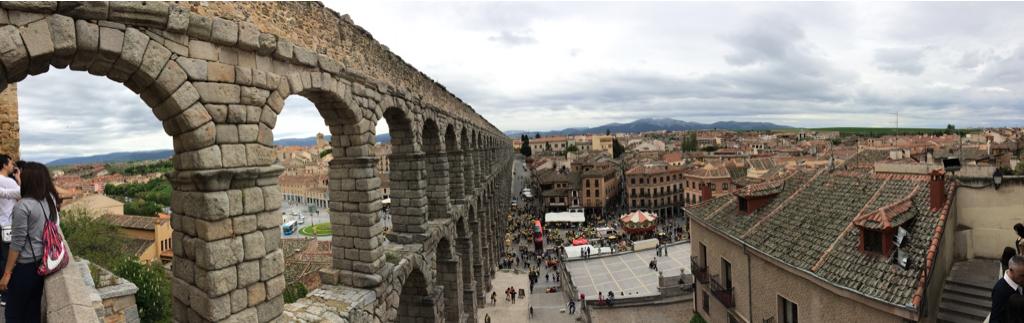 DailyFound's tweet photo. Una maravilla, #Segovia http://t.co/4ozjvu9e9E