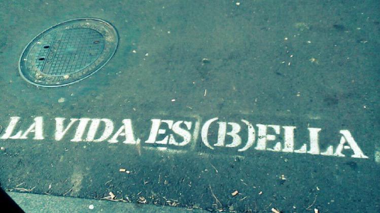 ChuleriaMadrid's tweet photo. Los pequeños detalles de Madrid. 💓 http://t.co/GH3xI9Mq0i