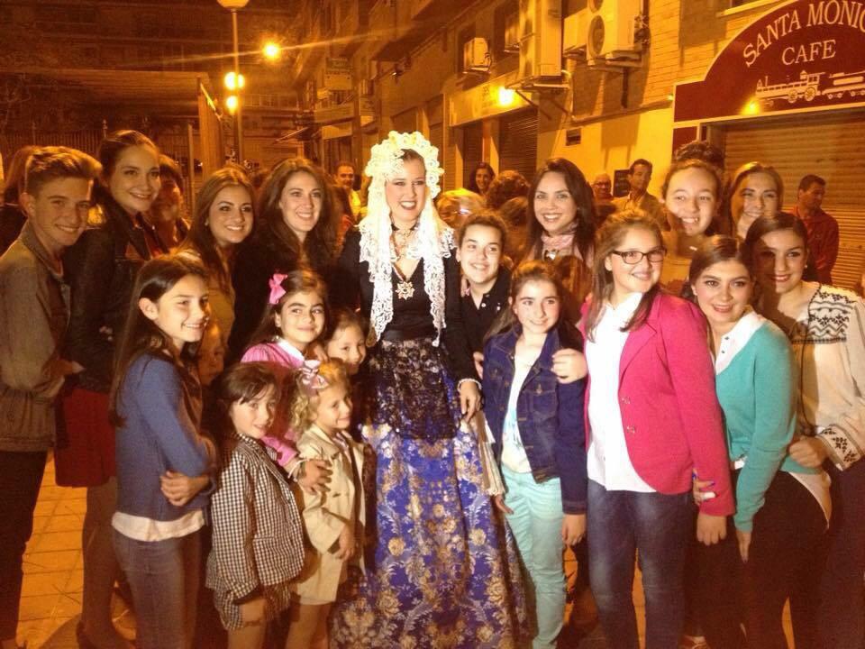 Aquí os dejo foto, de algunos de la comisión con su dama d'honor!