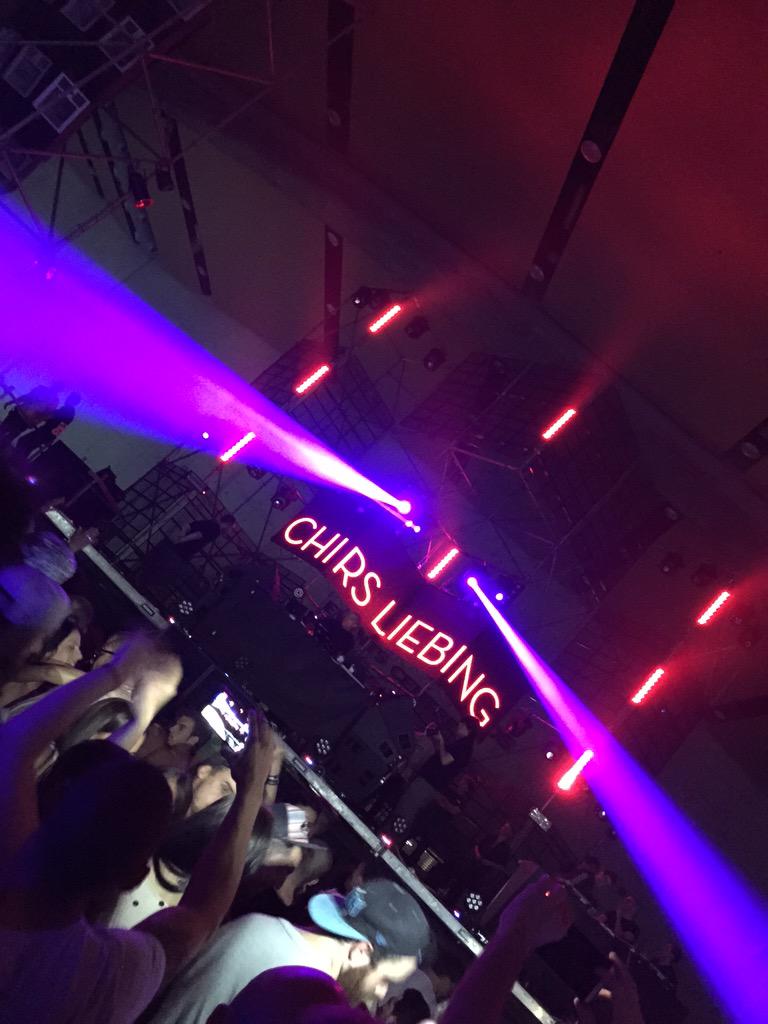 andres_0608's tweet photo. @ChrisLiebing time!!!
#electroweekend #valencia 
🔈🔉🔊🎉🎊🔝 http://t.co/Nk9YBVWNa2