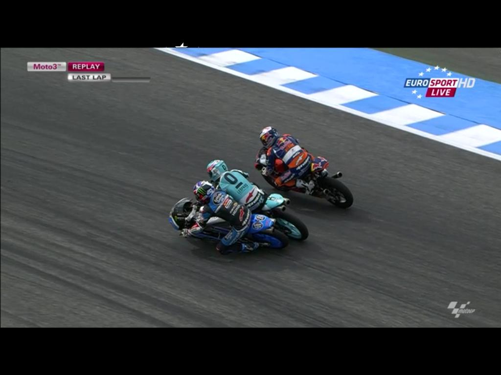 H2Smoto's tweet photo. Superbe GP de @FabioQ20 quelle attaque ! http://t.co/vAWHUYBtQg