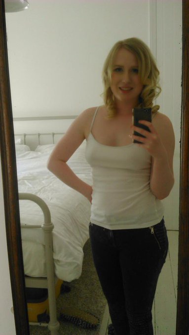 Hello! :) http://t.co/FPZ4b0ka0B<a href="/tag/porn"class="tags"><span>#porn</span></a><a href="/tag/webcam"class="tags"><span>#webcam</span></a><a href="/tag/xxx"class="tags"><span>#xxx</span></a><a href="/tag/tits"class="tags"><span>#tits</span></a>