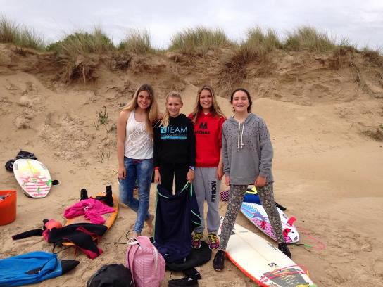 FedCantabraSurf's tweet photo. Cantabria se mide con Francia http://t.co/k9ULp1xmxA El programa de tecnificación da sus frutos! @ricky_bilbao #surf http://t.co/6GnWm2BdW8