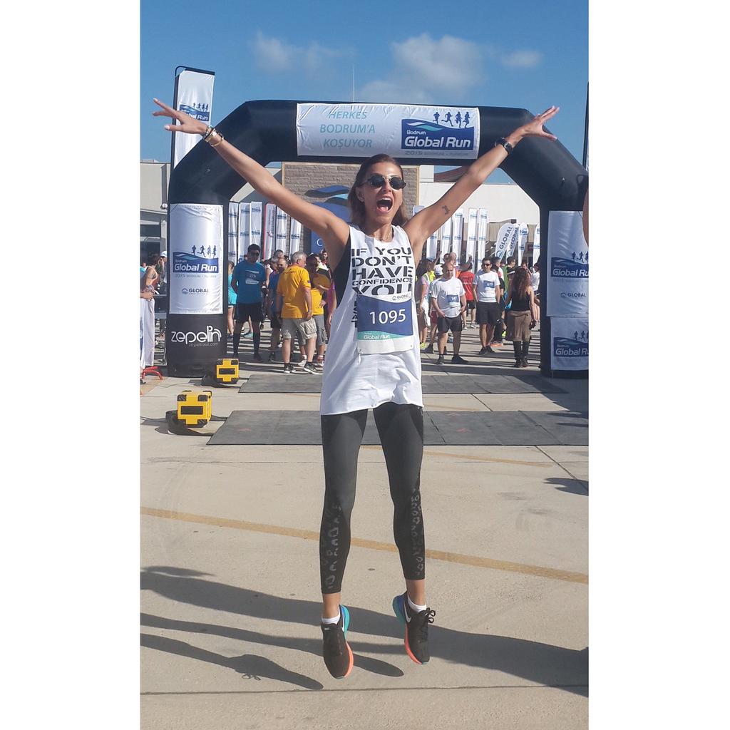 proiletisim's tweet photo. Bu sene 2.si düzenlenen #Globalrun2015 başladı! @pariltidernegi #GlobalLimanİşletmeleri @ozgeulusoyofficial http://t.co/PRA9mgHIRV