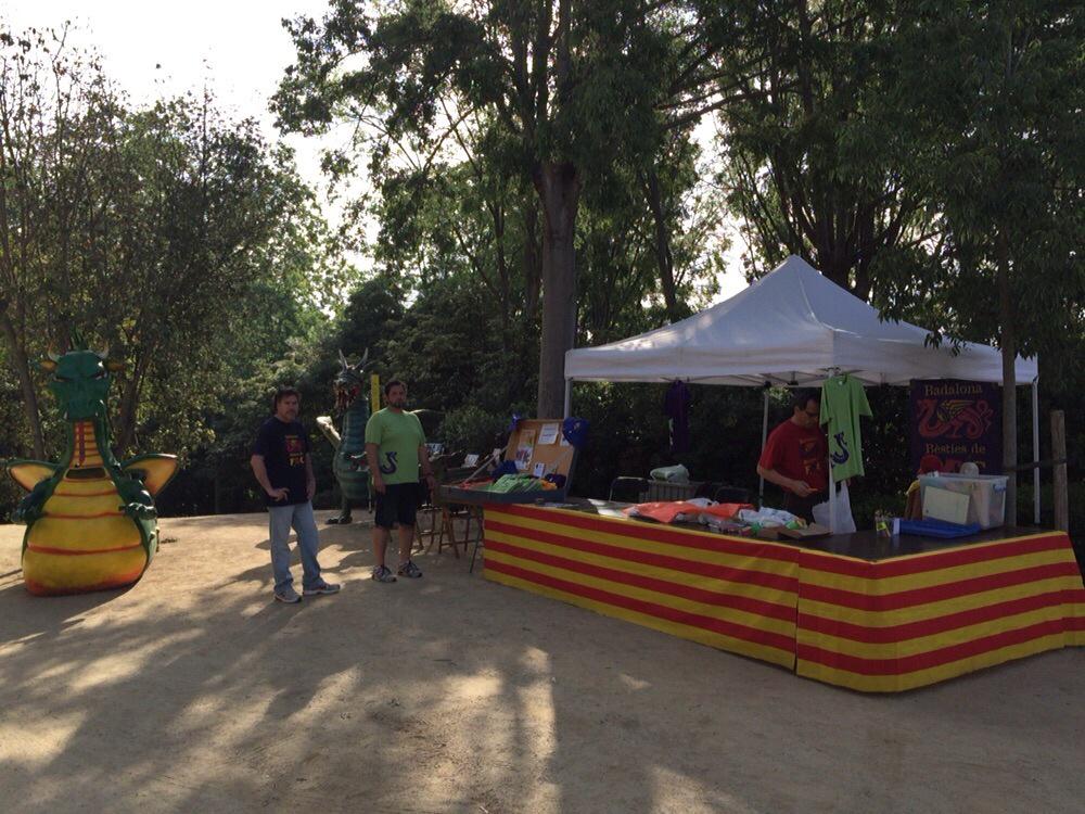 BestiesdeFoc's tweet photo. Els #dracs de @BestiesdeFoc ja us esperen a @FestadelBadiu #FestesdeMaig #Badalona http://t.co/30d1CXz1Qj